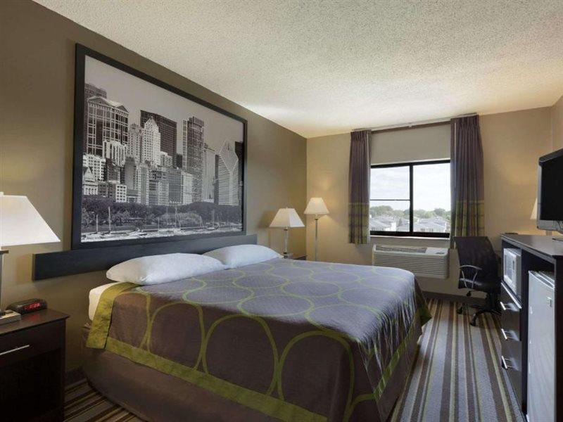 Super 8 By Wyndham Bridgeview/Chicago Area Hotel Екстериор снимка